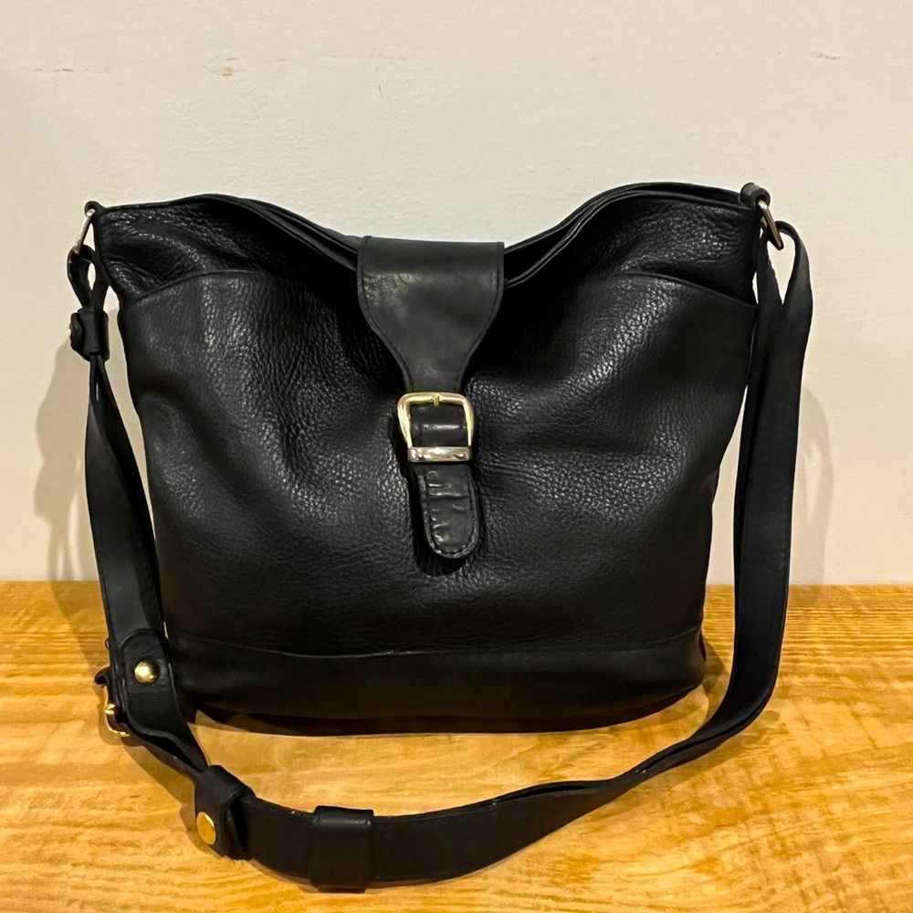Valentina Italian VTG Womens black genuine leather shoulder bag purse medium EUC